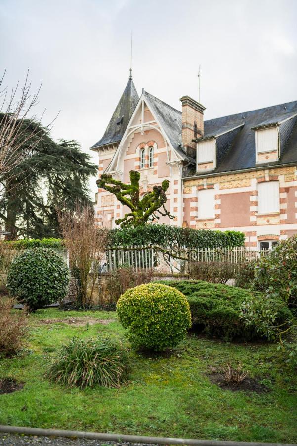 La Poignardiere Chatillon-sur-Indre Экстерьер фото